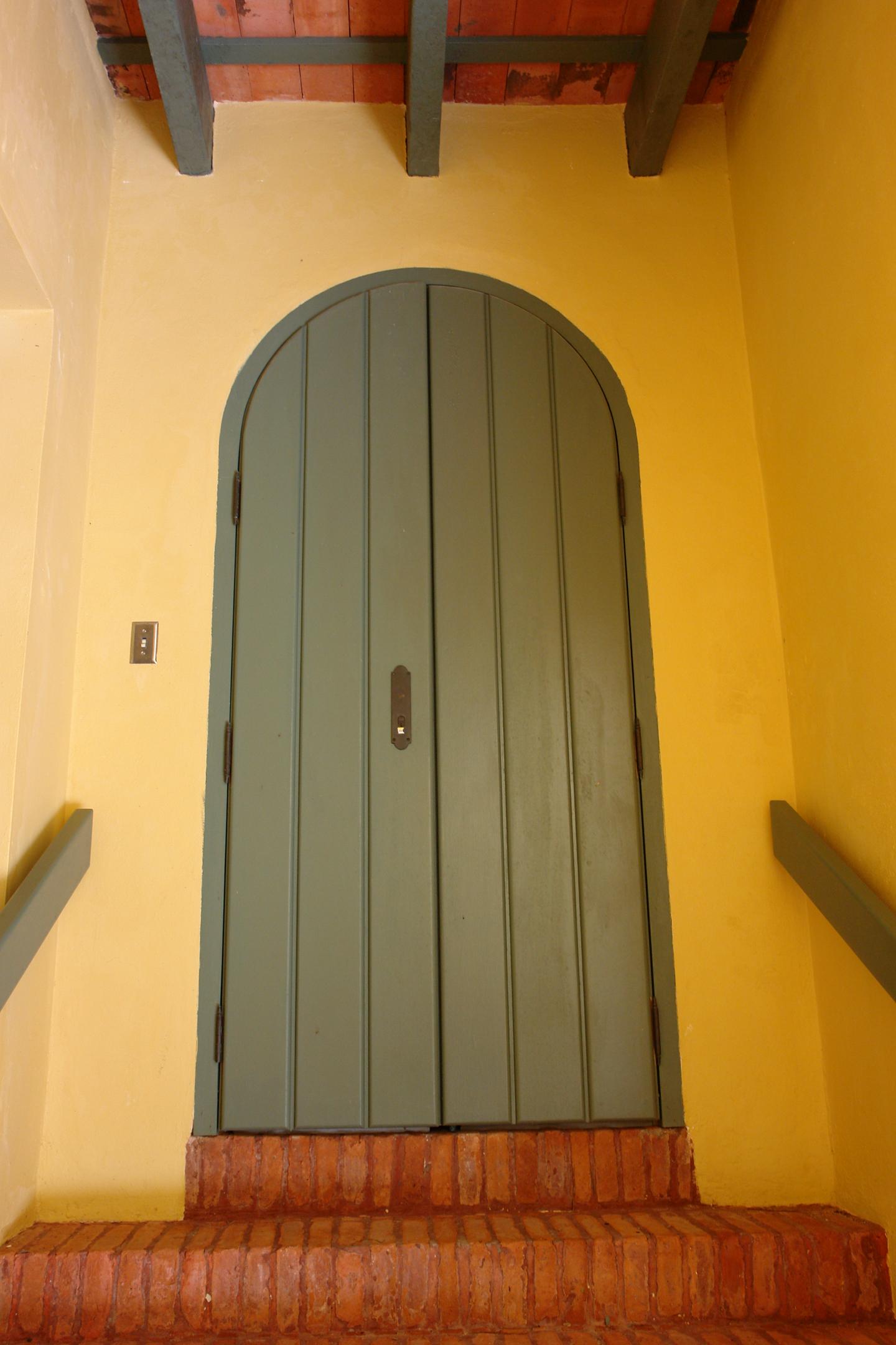 Calle de la Fortaleza 56 - Antigua Real Audiencia - Conservatorio De Artes Del Caribe - San Juan (Viejo San Juan) - 2011 00048